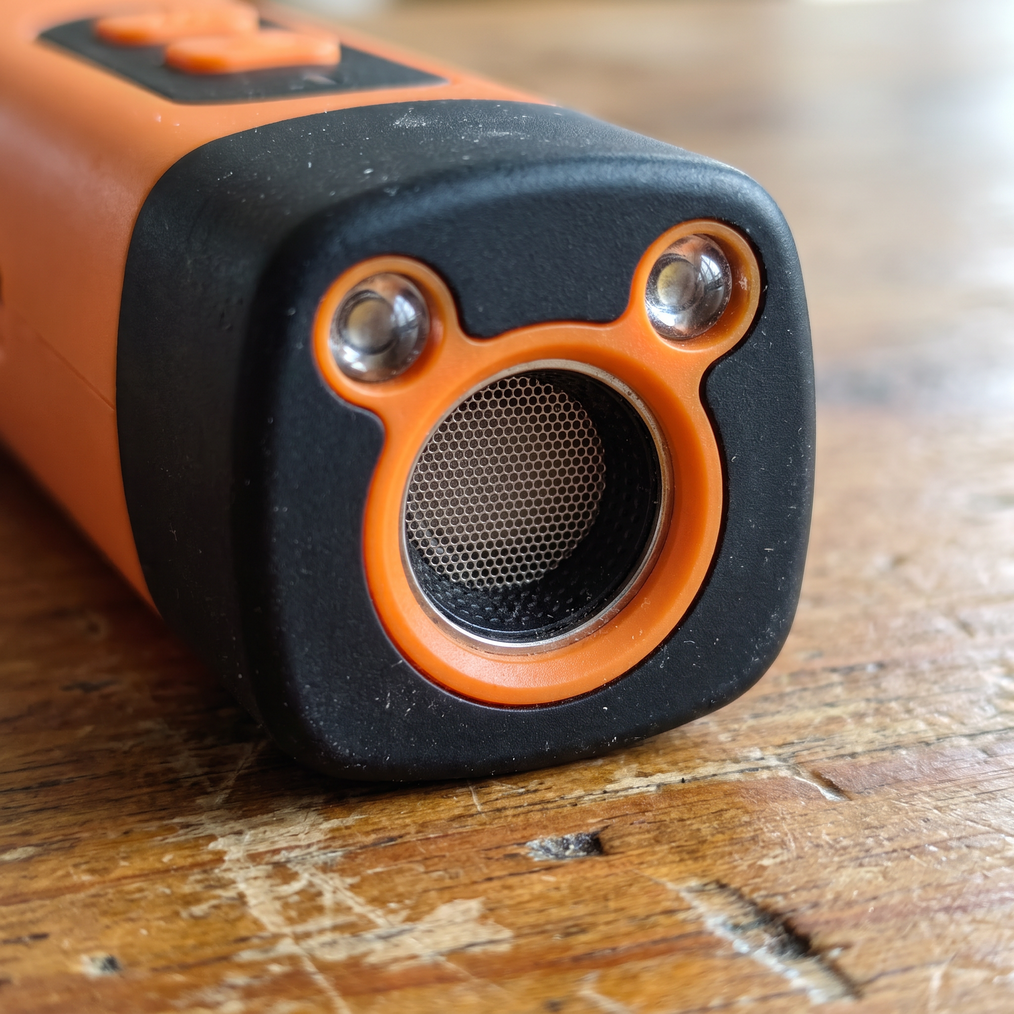 BarkStop Ultraschall-Emitter Detail